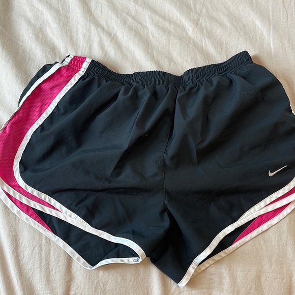 nike black and pink shorts